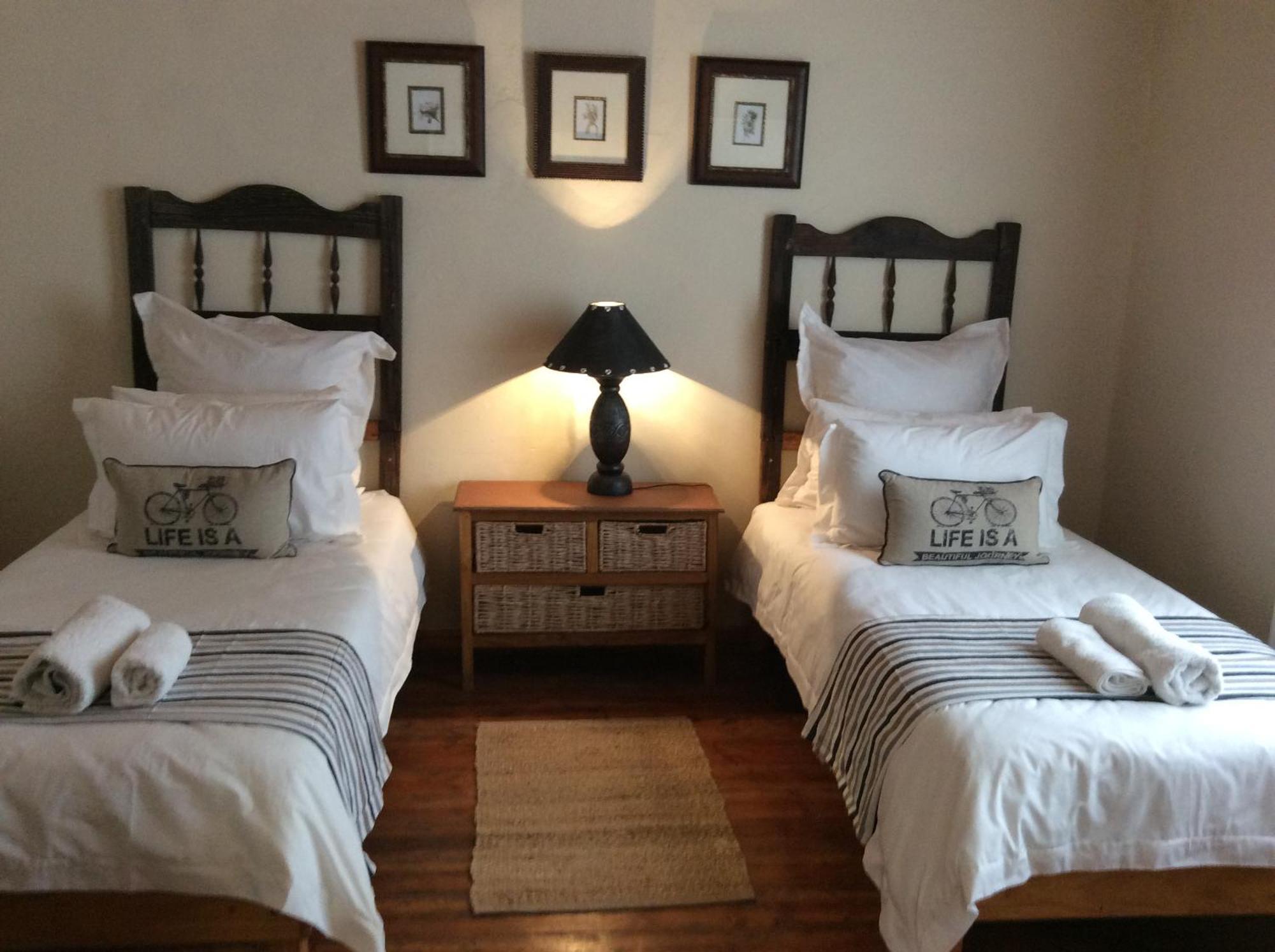Pepper Tree Accommodation Beaufort West Room photo