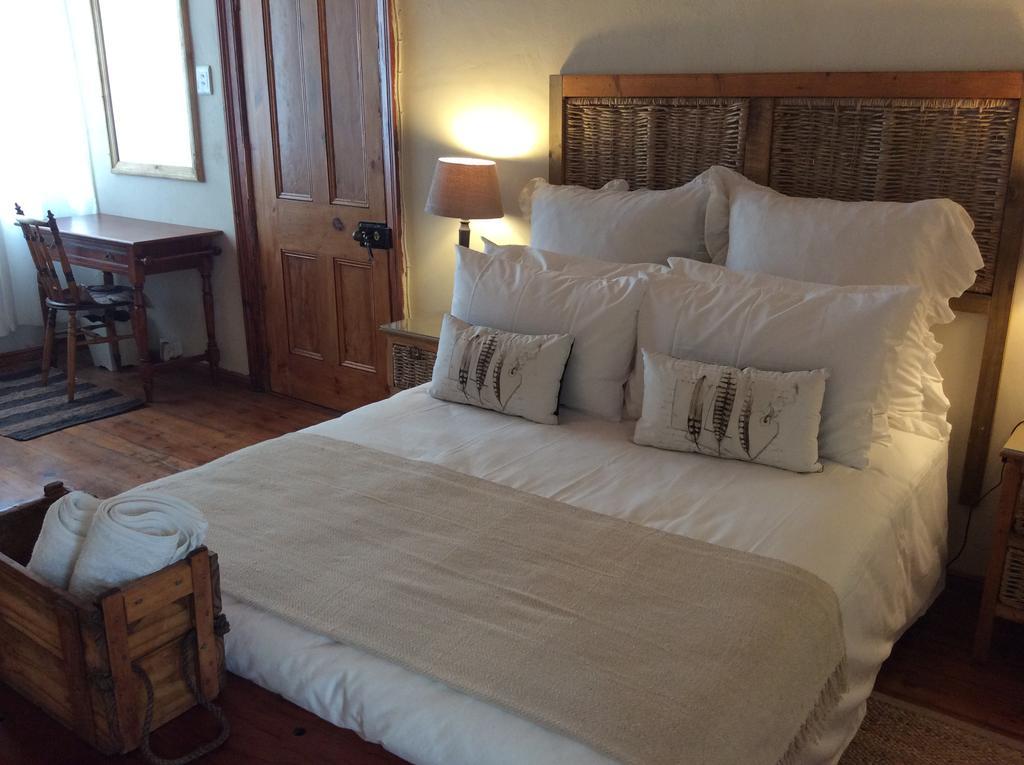 Pepper Tree Accommodation Beaufort West Room photo